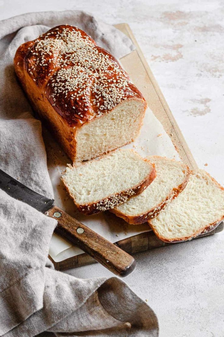 white slice bread